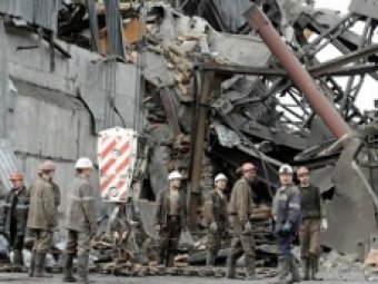 Спасатели обнаружили тела 5 горняков шахты "Распадская"