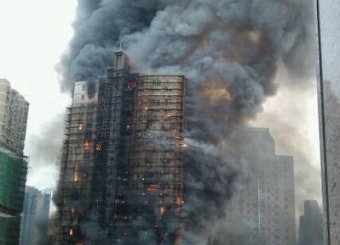Крупный пожар в шанхайском небоскребе: 53 погибших