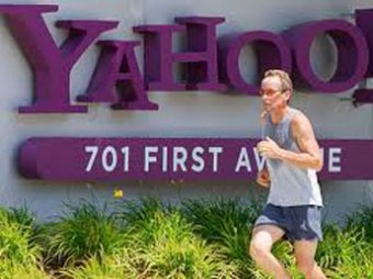 В Yahoo! произошел порнографический сбой
