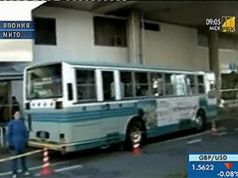 Японец устроил резню в школьных автобусах