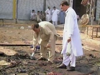 В Пакистане смертник взорвал себя в толпе: 41 погибший