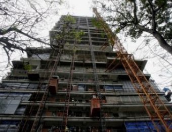Самым дорогим особняком в мире признан 27-этажный дом миллиардера Амбани