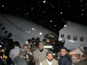 Авиакатастрофа в Иране: 77 погибших
