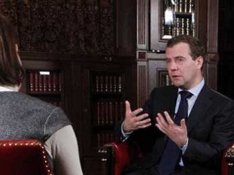 Медведев: в борьбе с коррупцией успехов почти нет
