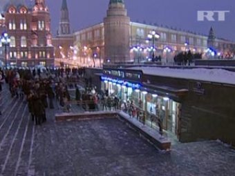 СМИ: От новогоднего теракта на Манежной площади Москву спас SMS-спам