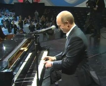 Скандал с исчезнувшими деньгами от благотворительного концерта докатился до Путина
