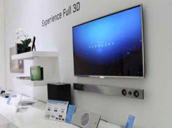 Компания Samsung представила первый «безочковый» 3D-телевизор