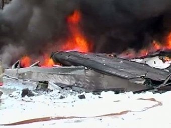 Очевидцы: летчики упавшего АН-148 отвели самолет от школы