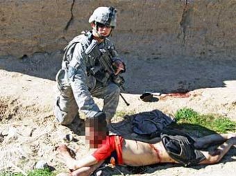 Обнародованы шокирующие фото издевательств американских солдат над афганцами