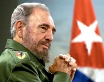 "Размышления" Фиделя Кастро в "Твиттере" собрали более 100 тыс подписчиков