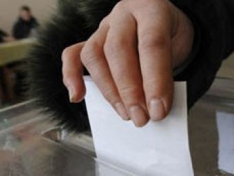 На выборах в Калининградской области кандидата облили зеленкой