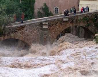 На юге Франции произошло сильное наводнение, есть жертвы
