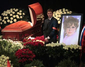 Названа точная причина смерти Людмилы Гурченко
