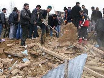 В Турции произошло землетрясение в 5,9 балла: 4 человека погибли