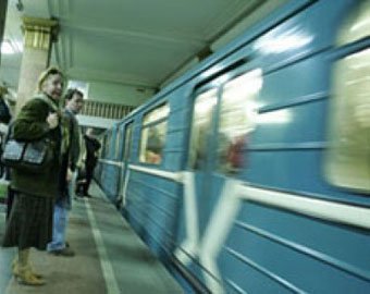 Пассажир метро погиб от удара зеркалом на станции «Академическая»