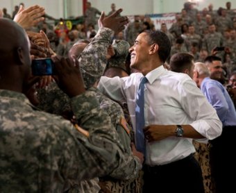 Обама встретился с морскими пехотинцами, убившими бен Ладена