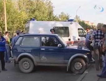 «Нива» въехала на остановку в Екатеринбурге: четыре ребенка пострадали