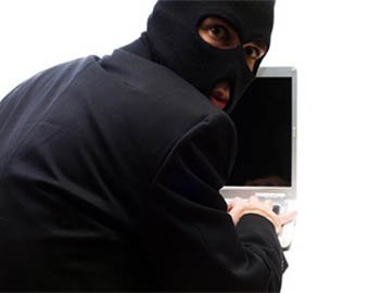 Осужден мужчина, полтора года пользовавшийся чужим интернетом