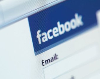 Новая функция в Facebook вызвала скандал в США