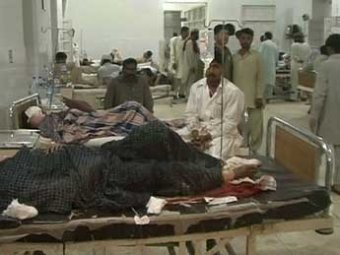 США бомбит Пакистан: число погибших достигло 20