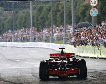 В выходные движение в центре Москвы ограничат из-за гонок