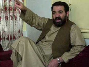 В Афганистане застрелили брата президента Карзая