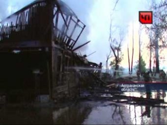 За ночь в Астрахани сгорело четыре дома: 3 человека погибли, 9 ранены