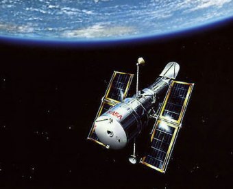 Телескоп Hubble прислал на землю миллионный снимок. На нем гигантская планета