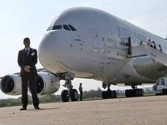 На авиасалоне «МАКС-2011» покажут «Лайнер мечты» и самый большой самолет в мире А-380