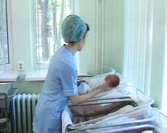 Новорожденную девочку обнаружили в кустах у вокзала в Серпухове