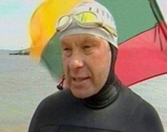 Литовский пловец Видмантас Урбонас переплыл Байкал