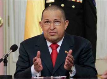 Президент Венесуэлы Уго Чавес впервые появился в телеэфире с бритой головой