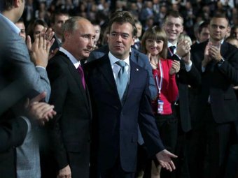 Помощник Медведева о выдвижении Путина на 3-й срок: нет поводов для радости