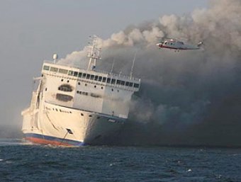 Крупный пожар на круизном лайнере в Норвегии: 2 человека погибли