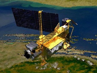 NASA выяснило дату падения спутника США на Землю