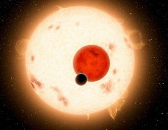 Астрономы нашли планету, над которой светит сразу два солнца