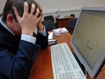 Обвал на российских биржах: рубль продолжает свое падение