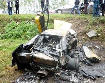 Новенький Lamborghini протаранил Chevrolet Aveo и сгорел дотла