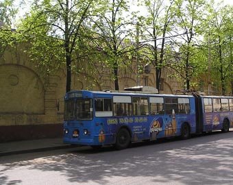 На юго-востоке Москвы обстреляны три троллейбуса