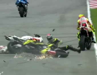 Очередная смерть на автодроме: на MotoGP погиб итальянский гонщик