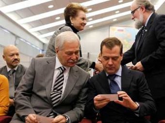 Медведев стал кандидатом в депутаты Госдумы