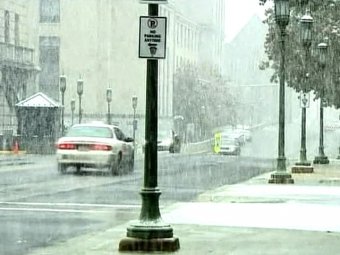 Аномальный снегопад в США оставил 2,5 миллиона человек без света