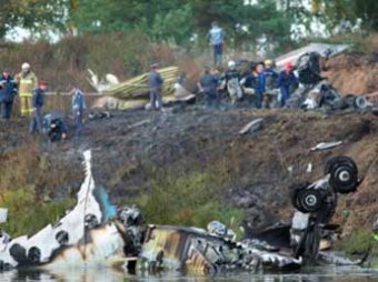 Родные летчиков разбившегося Як-42 не верят МАК и требуют нового расследования
