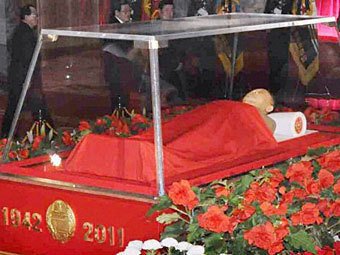 Из-за непогоды Ким Чен Ира в КНДР похоронили с четырехчасовым опозданием