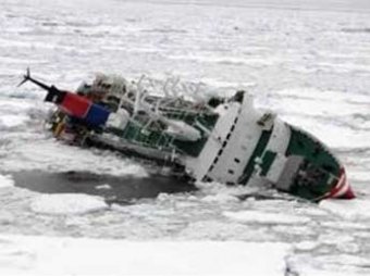 Российский траулер «Спарта» терпит бедствие у берегов Антарктиды