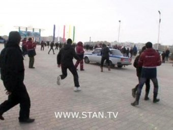 Погромы в Казахстане: в столкновениях нефтяников и полиции погибли 10 человек