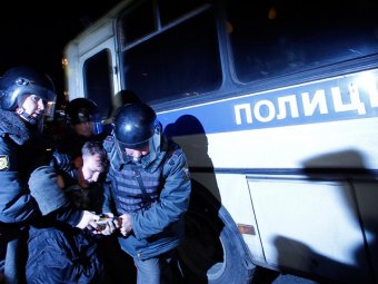 Массовые задержания на Триумфальной в Москве. Избит журналист "Ъ"
