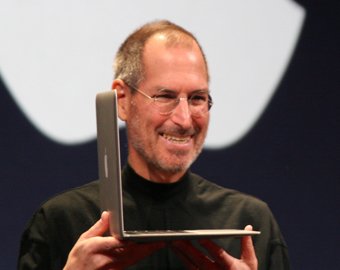 Стив Джобс посмертно удостоен премии "Грэмми"