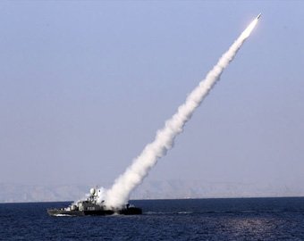 Иран испытал новую ракету среднего радиуса действия