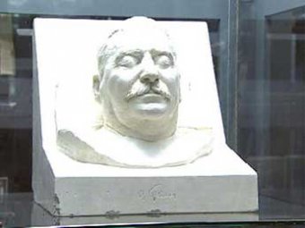 Посмертная маска Сталина в Англии пойдет с молотка